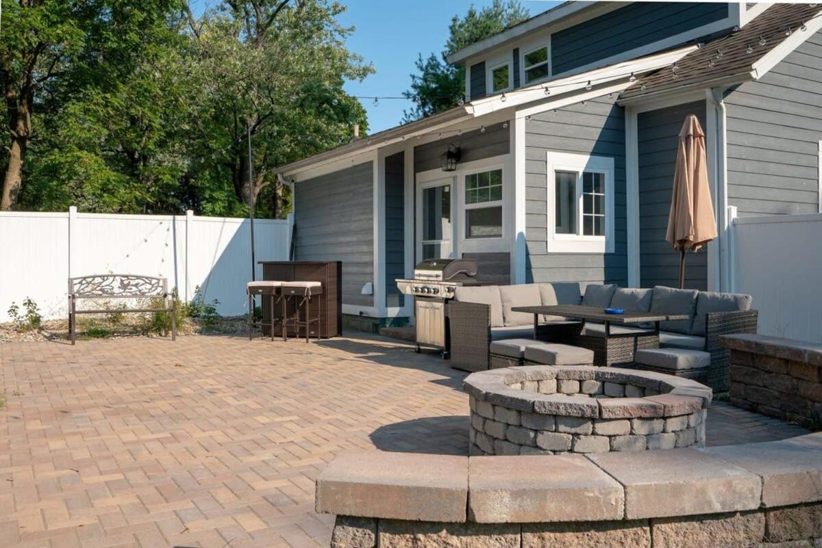 The Lucky Charm Home Of The Fighting Irish! Bbq Outdoor Games Coffee เซาท์เบนด์ ภายนอก รูปภาพ