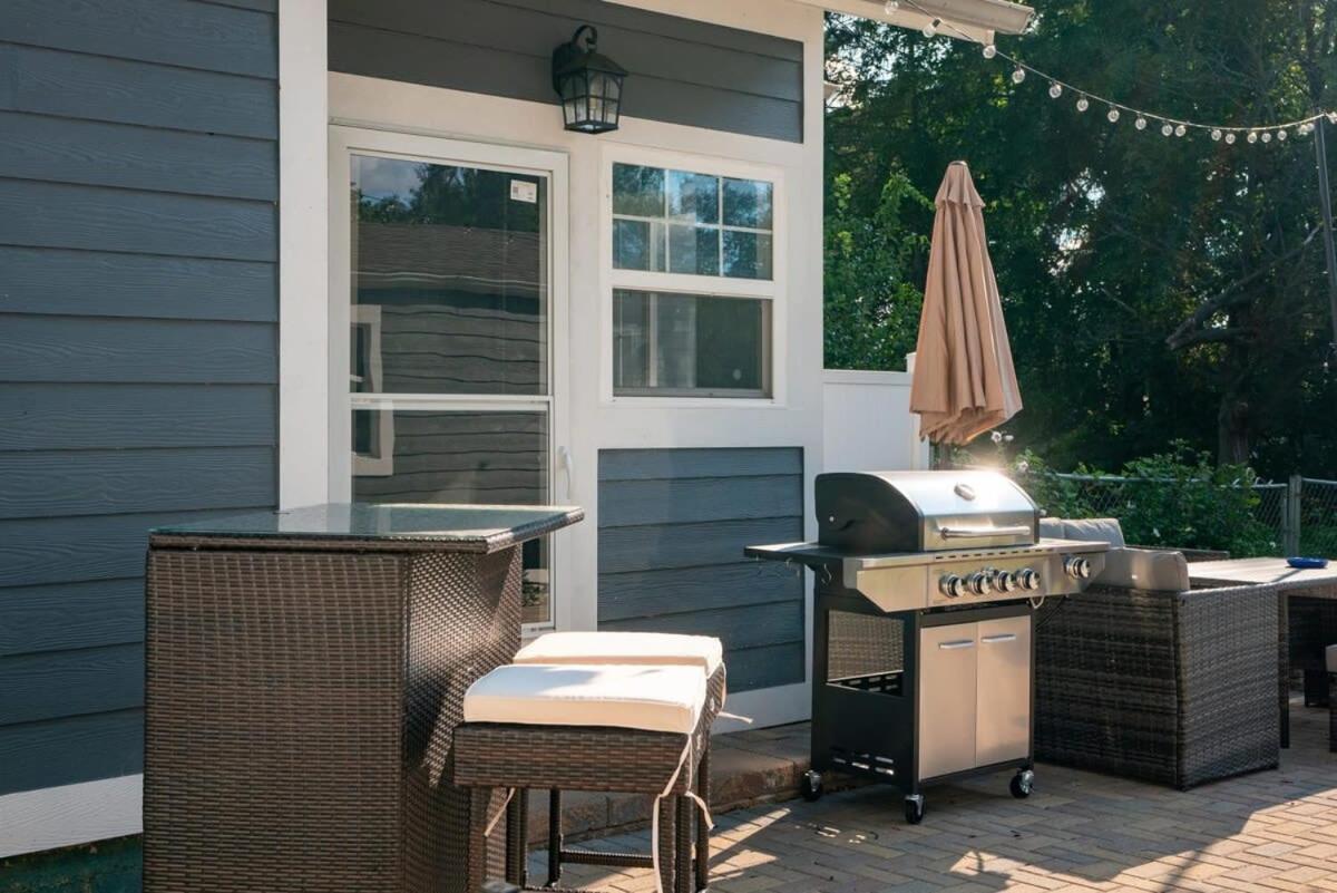 The Lucky Charm Home Of The Fighting Irish! Bbq Outdoor Games Coffee เซาท์เบนด์ ภายนอก รูปภาพ